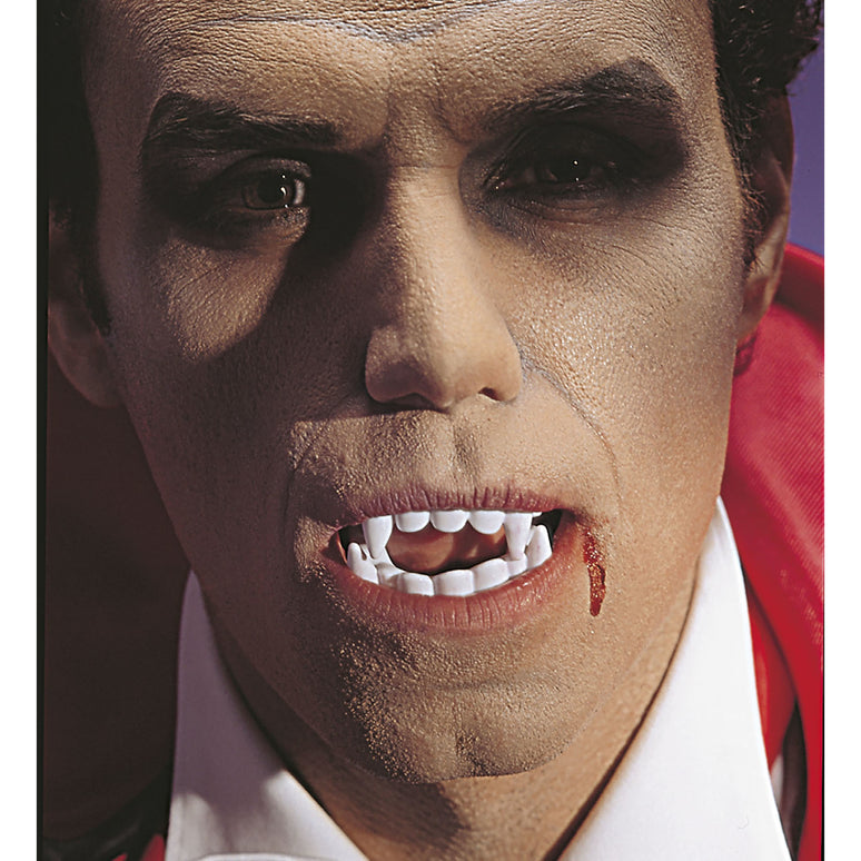 Vampier tanden of dracula gebit