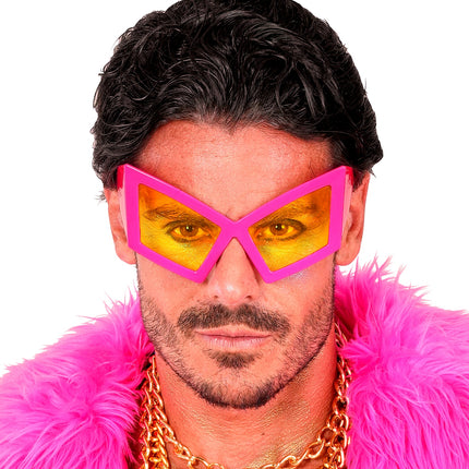 Bril oversized neon roze close-up – brillen