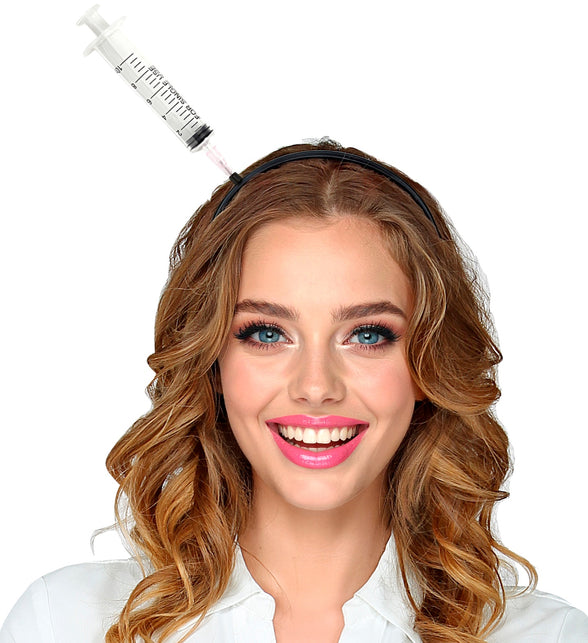 Injectienaald door hoofd — foto 4