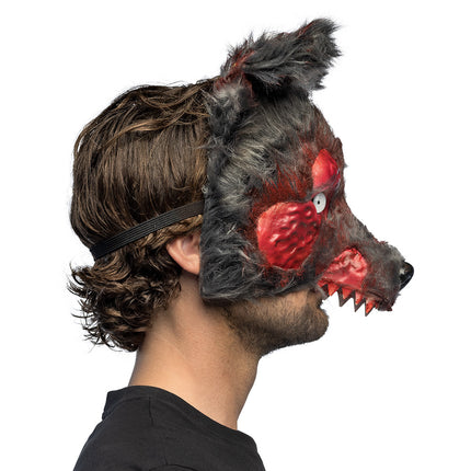 Bloederige weerwolf zijkant
