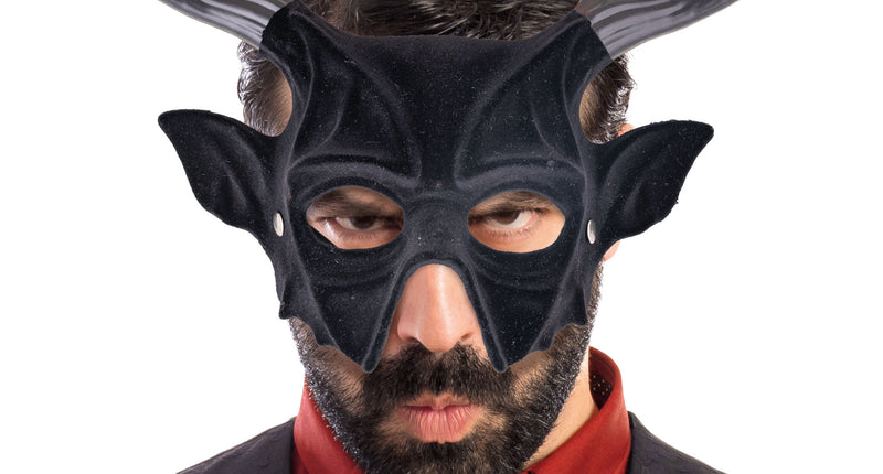 Masker hert met horens