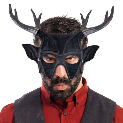 Masker hert met horens