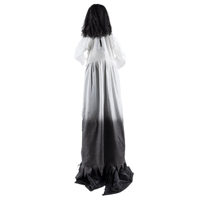 Achterkant van de Ghost widow staande decoratie met zwart haar en gekartelde zwarte zoom