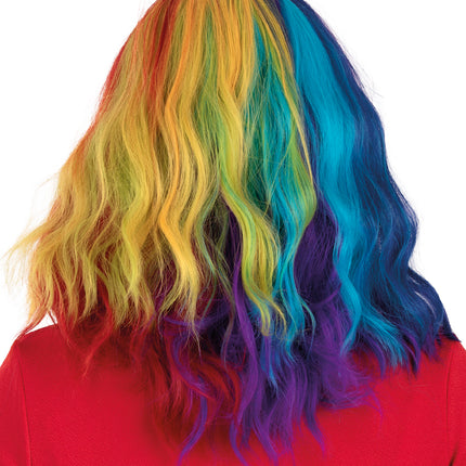 Achterzijde regenboogpruik met gele, groene, blauwe en paarse waves tot over de schouders