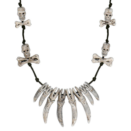 Close-up van de botwitte klauwen en schedels met gekruiste botjes en knoopjes in het koord van de ketting Skull blade