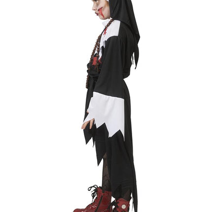 Devil Nun kostuum zijkant met zwarte kap over de schouders en gerafelde punten aan de rok