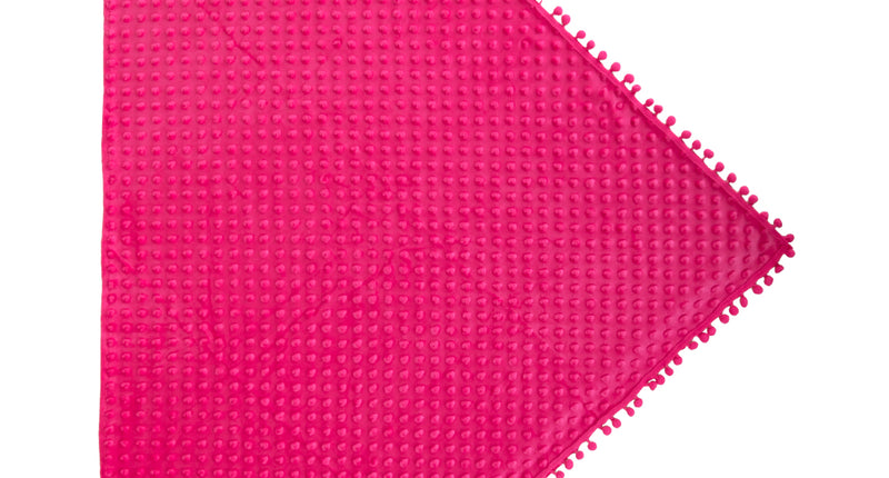 Driehoek sjaal Bubble Neon roze, felroze driehoeksjaal met reliëfbolletjes en pomponrand