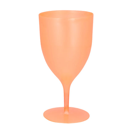 Drinkbeker oranje op voet van kunststof met matte kelk, slanke steel en ronde voet