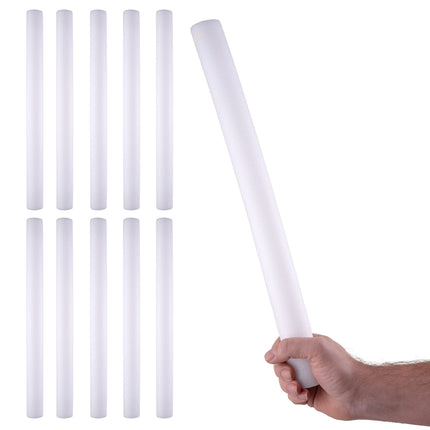 Foam stick led multicolor onbelicht: witte schuimstaven naast elkaar en één in de hand