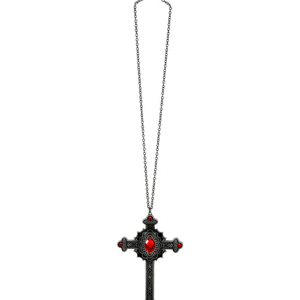 Gothic kruishanger aan lange donkere schakelketting, hele ketting zichtbaar
