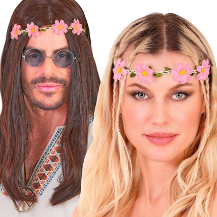 Haarband bloemen roze gedragen door man en vrouw met lange haren voor een hippielook