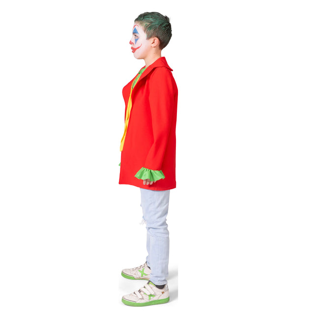 Joker pak James kinderen zijkant: rode jas tot over de heup met groene ruche aan de mouw