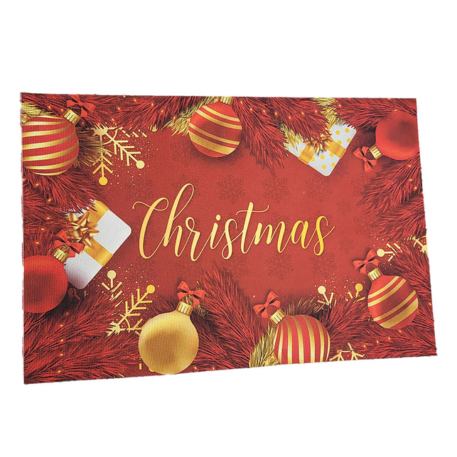 Kerstdeurmat 'Christmas' van bovenaf, rode print met gouden kerstballen, strikjes en sneeuwvlokken