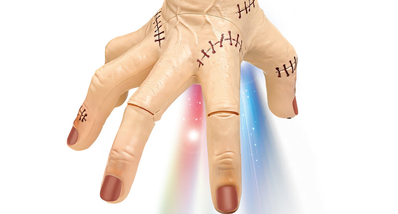 Kruipende hand van pvc met donkere stiksels en rode nagels, lichteffect onder de vingers, Halloween decoratie