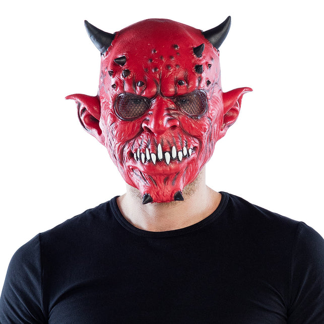 Latex hoofdmasker Creepy devil rood met zwarte hoorntjes, spitse oren en witte tanden, voor Halloween