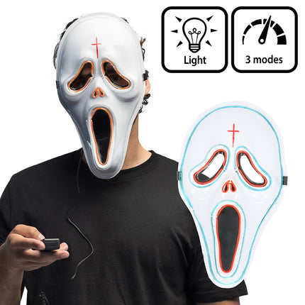 LED masker Spook wit met rood oplichtende ogen en mond, gedragen met het batterijkastje in de hand voor Halloween