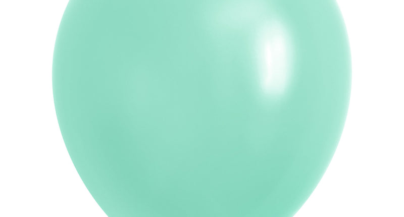 Macaron ballon Tiffany blauw van latex in blauwgroene pasteltint met lichte glans, voor bruiloft of babyshower