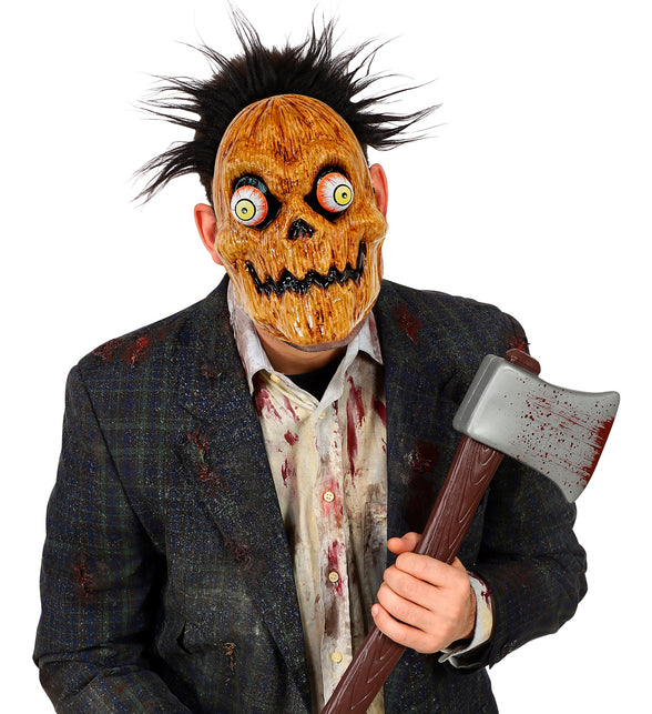 Masker pompoen Timo bij een gehavend colbert en hemd voor een Halloweenoutfit