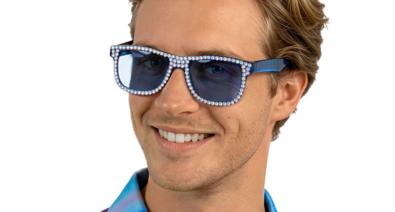 Partybril Sapphire blauw met strass gedragen, rand van steentjes rond lichtblauwe glazen voor een discofeest