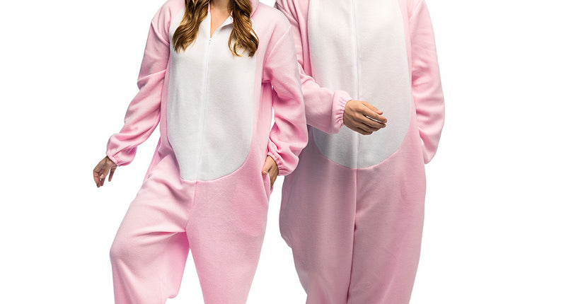 Pluche varkenspak volwassenen roze gedragen door een man en een vrouw, met witte buik en oortjes op de kap