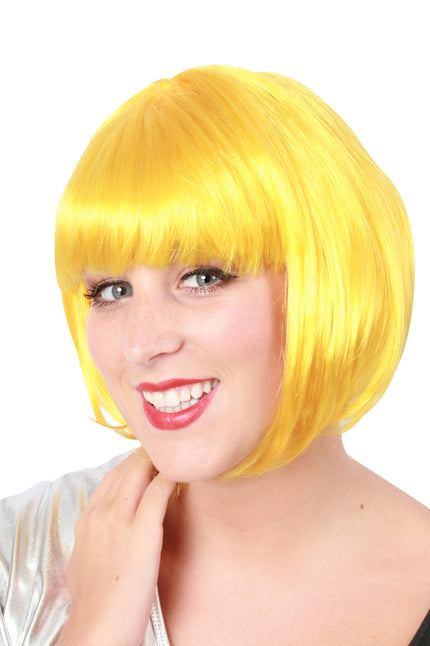 Pruik sensation boblijn geel: neongele kinlange bobpruik met rechte pony voor dames