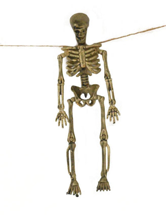 Skeletje van 15 cm uit de slinger met skeletten, botkleurig met losse armen en benen aan een touwkoord