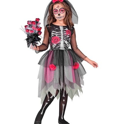 Skeletjurk met rozen kostuum Jenu kind met roze rozen op de gelaagde tulerok en hoofdband met sluier