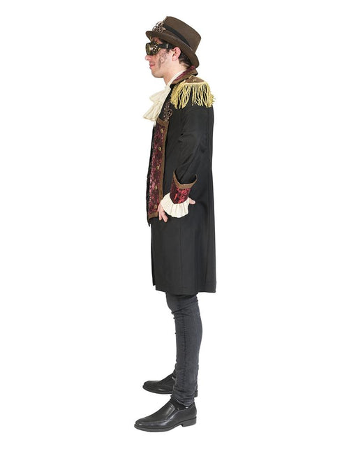 Steampunk pak heren van opzij: lengte van de zwarte jas tot halverwege het bovenbeen