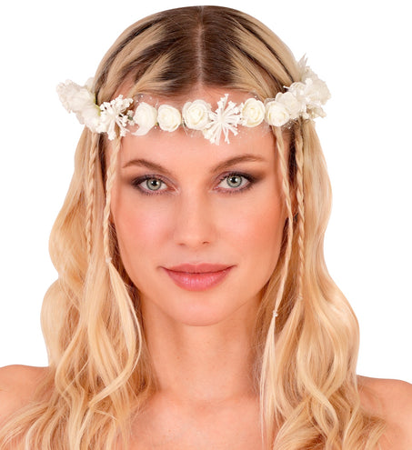 Tiara bloem wit op blond haar, krans van witte roosjes over het voorhoofd
