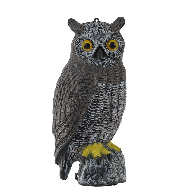 Uil decoratie van 40 cm in grijs pvc met gele ogen en klauwen, op een stronk, voor Halloween