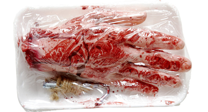 Widmann SRL Afgehakte hand met bloed ingepakt