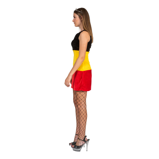 Zijaanzicht van de Belgische vlagjurk met rechte pasvorm in zacht velours polyester