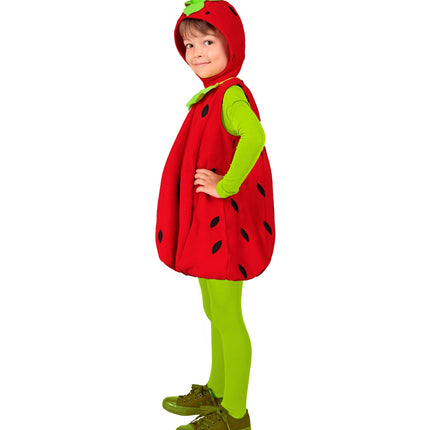 Zijkant van het aardbeienpakje: bolle rode jumpsuit met zwarte zaadjes en capuchonvormig hoofddeksel