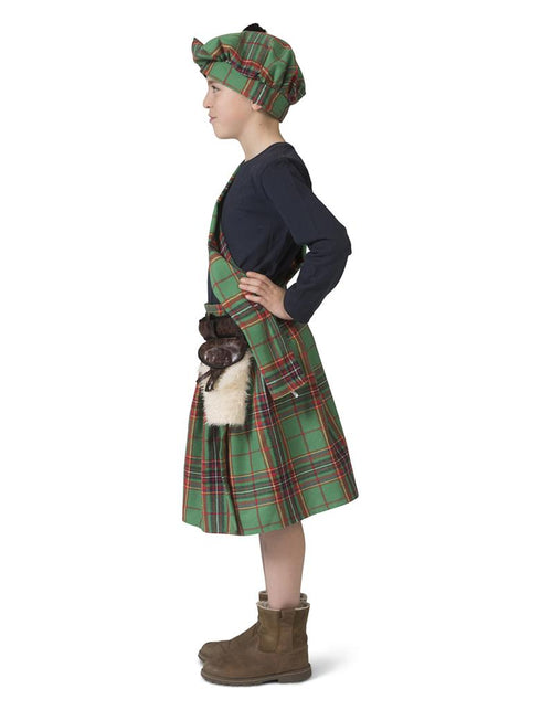 Zijkant van de groene kilt voor kinderen met geplooide ruitstof en bruin tasje aan de riem