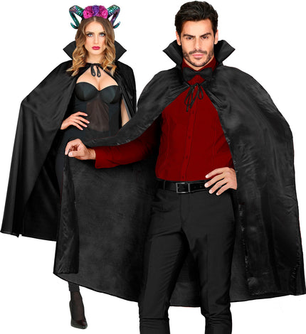 Zwart cape halloween met staande kraag en halsstrik, gedragen door dame en heer