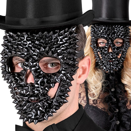 Zwart schedelmasker met nagels bij een hoge hoed, voor dames en heren
