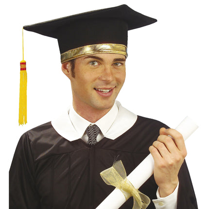 Geslaagd hoed gediplomeerd student