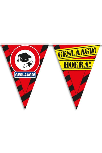 PartyXplosion Vlaggenlijn HOERA GESLAAGD  10mtr